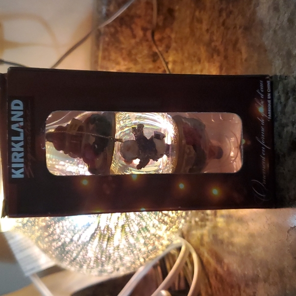 Kirkland Signature Waterglobe Ornament - Picture 2 of 6